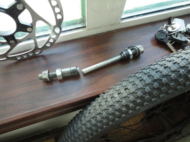 后轮中轴断了是什么原因?