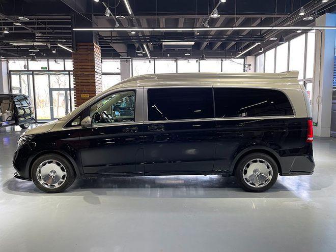 奔驰威霆改装迈巴赫双色7座商务车