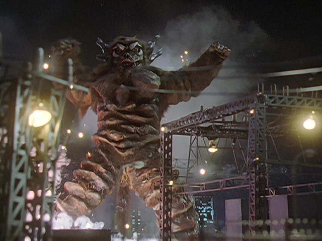 身高:57米 体重:4万9千吨 起源:艾勃隆细胞 结局:被突然出现的艾勃隆