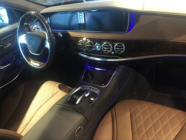 新款奔驰迈巴赫s400百万豪车引降价狂潮