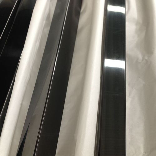 光面黑钛金不锈钢方管35*35*0.7拉丝面