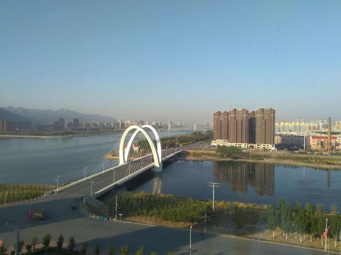 11层俯瞰楼下朝阳市全景