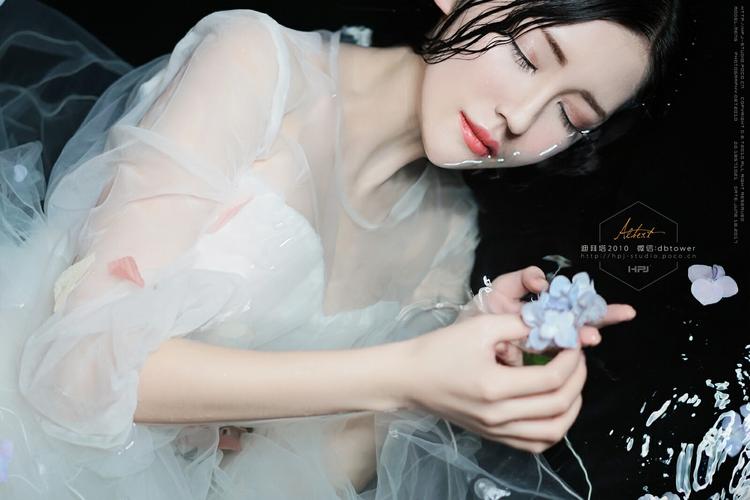 电竞第一萝莉大白兔林夕 小萝莉唯美高清写真