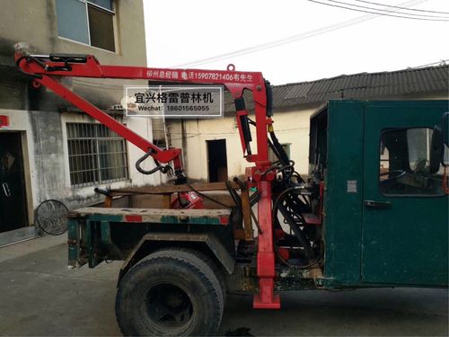 吊臂式360度旋转甘蔗抓机,可以装配在拖拉机,三轮车等小型车辆上使用