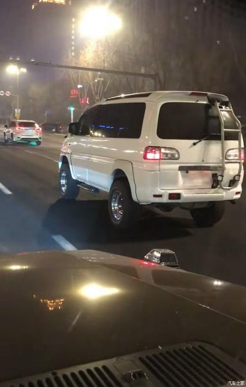 分享一下菱智最成功的改装案例可以借鉴一下外观改装不喜勿喷