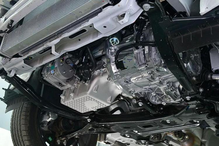 瑞虎5x底盘拆车解析,奇瑞自主研发的t1x平台到底怎么样?