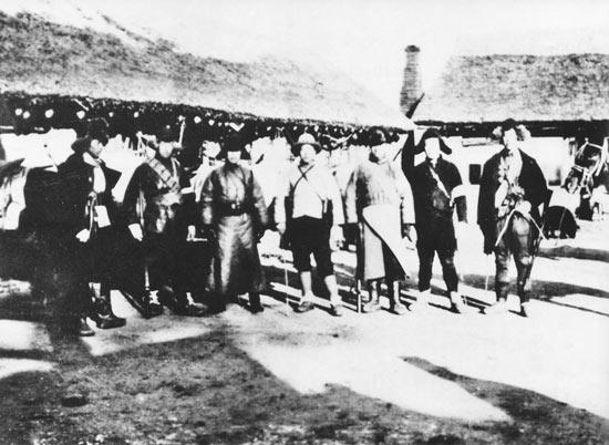 【转载】"中国游击队之母",儿子抗战时被八路军杀害(转)