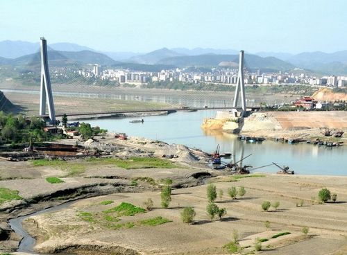 汉江湖北郧县段枯水期