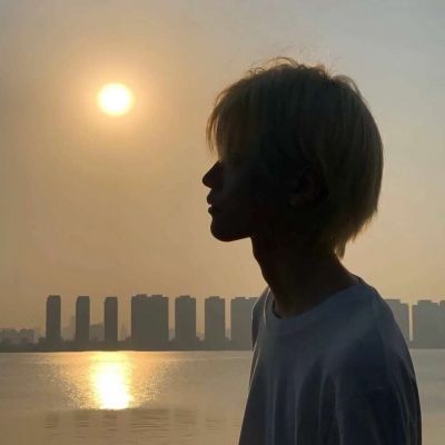 男头/守不住想看的夕阳 留不住想_男生头像_我要个性网