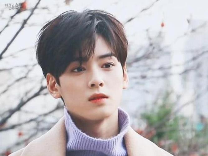 00后眼中韩国男星前五,李钟硕上榜,他挤掉金泰亨稳坐榜首!