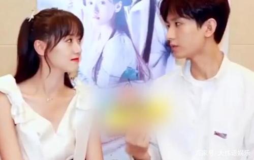 袁冰妍对成毅撒娇道:要不我们结婚吧!成毅的反应,关系一目了然