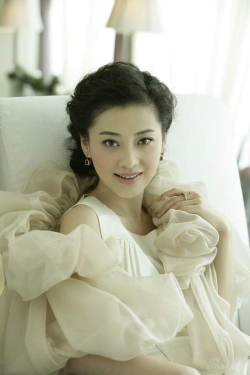 梅婷新戏携手王志文 共同丈量《幸福还有多远》