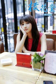 com 上海对外贸易学院校花黎靖雯,外号:靓靓,黎叔.
