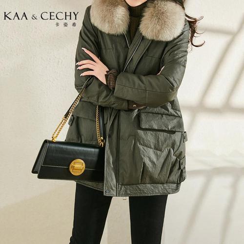 卡姿希品牌服饰kaa家 21冬季白鸭绒羽绒服女装高端狐狸毛领宽松包容显