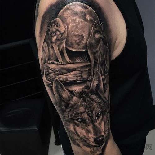 写实大臂狼纹身图案