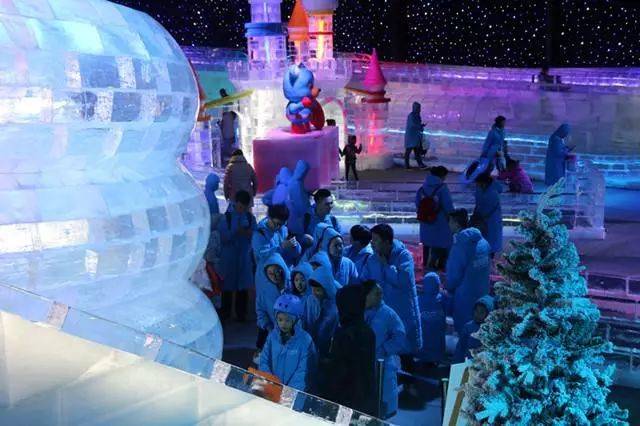 499元蜂抢佛山奇妙冰雪小镇乐园门票360百米过山车冰上碰碰车雪坡速滑