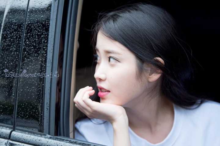 iu李知恩有哪些好看的照片?