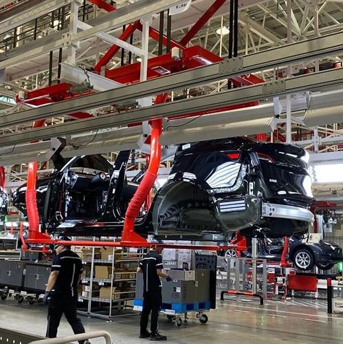 走进特斯拉超级工厂