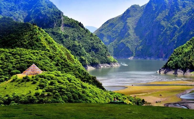 吐鲁沟国家森林公园,九曲黄河第一湾,吐鲁沟,崆峒山,扎尕那,拉卜楞寺