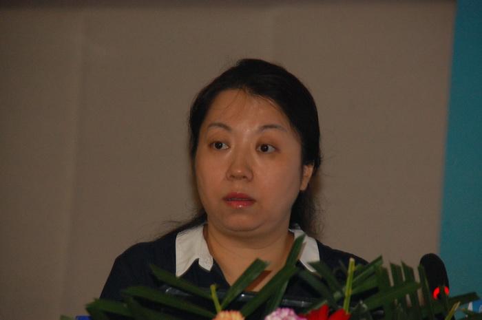 王梅