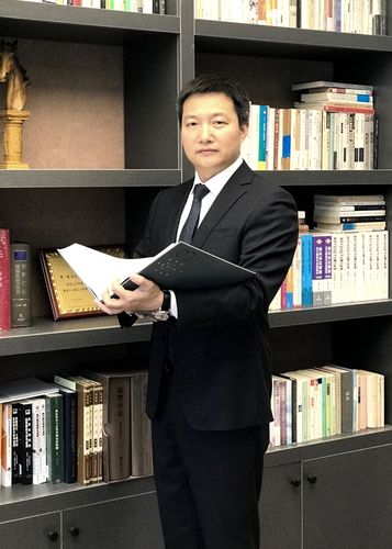 优秀校友--周成