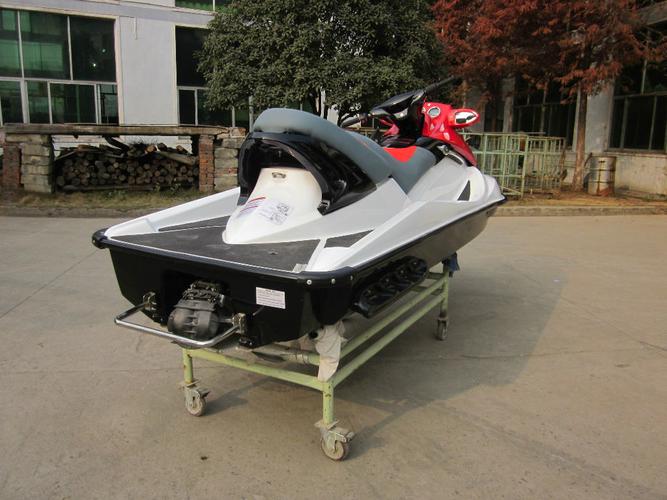 供应九江飞籁特游艇摩托艇厂家