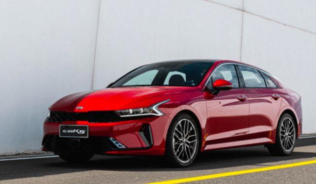 新款起亚k5凯酷登场,长近5米,12.3英寸双联屏,颜值更出色