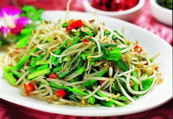 豆芽拌韭菜