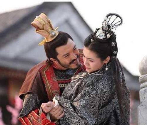 汉灵帝有多会玩?为了自己方便,居然给宫女发明了"开裆裤"