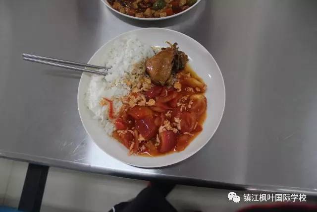 在枫叶我们吃什么(午餐照片)