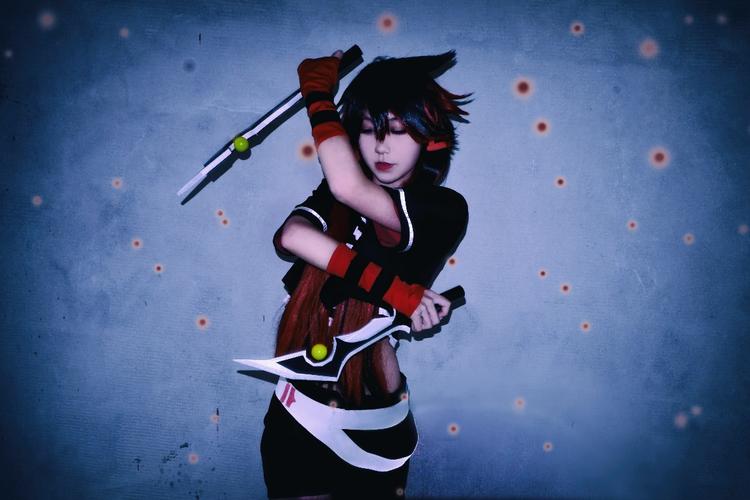 凹凸世界莱娜原设cos正片