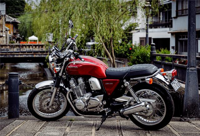本田发布复古街车cb1100rsexfinaledition