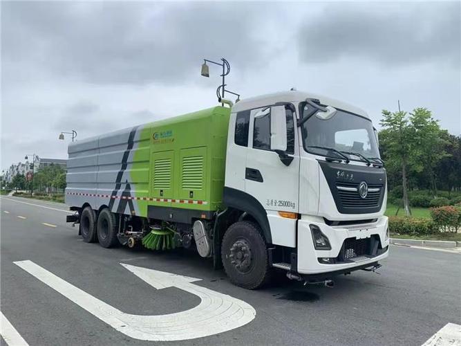 东风天锦扫路车保洁环卫