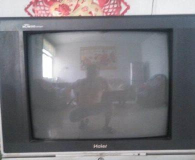 海尔彩色电视机 - 200元   