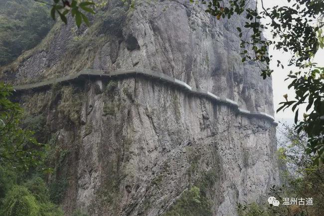 峰奇岩怪的温州小若岩崖下库景区,你去过吗?