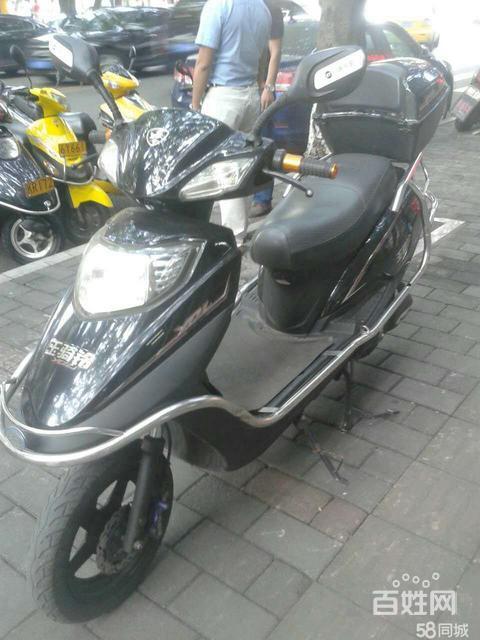 96v玉骑铃电动车,成色新,电池电机全无故障