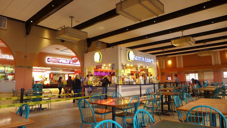 这里的foodcourt也很多美食喔.