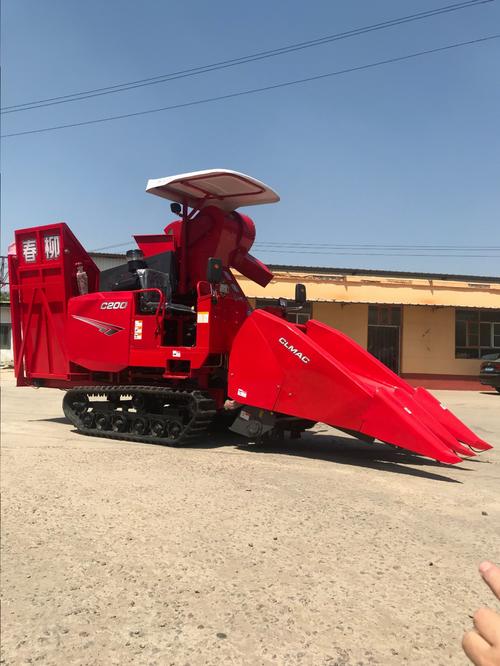 春柳4yzp-2h两行履带式玉米联合收割机