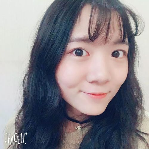 仵鹏珍美女不尚铅华似疏梅之映淡月