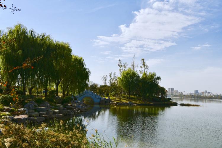 商丘应天公园          应天公园始建于2008