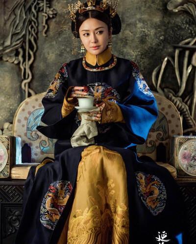 富察皇后肖像被复原,"撞脸"圈内女明星,难怪乾隆唯爱她72年