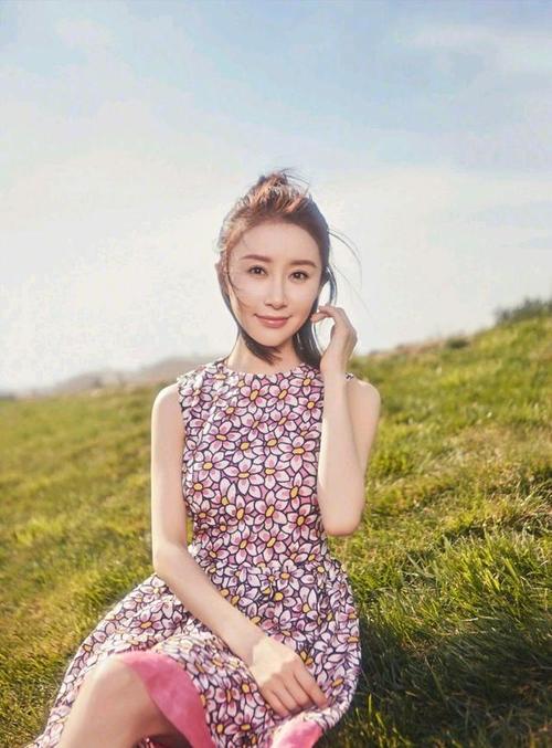 舒畅优雅温婉,甜美可人