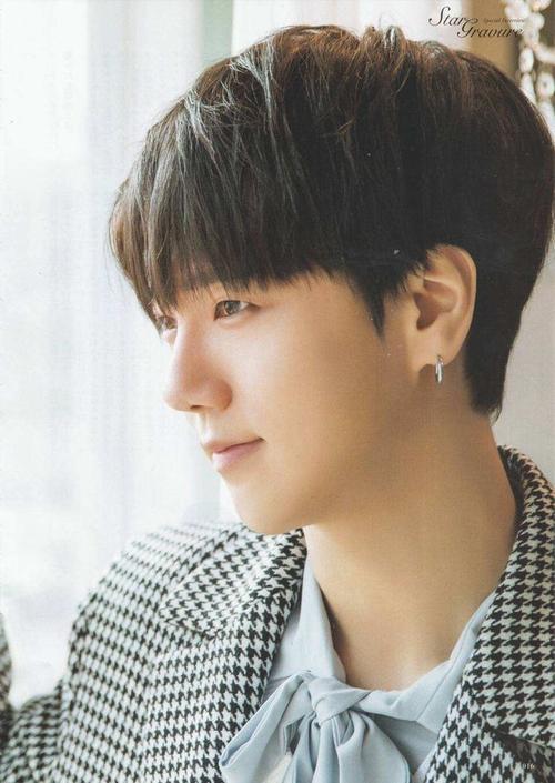 金钟云superjunior反差向的双面艺声