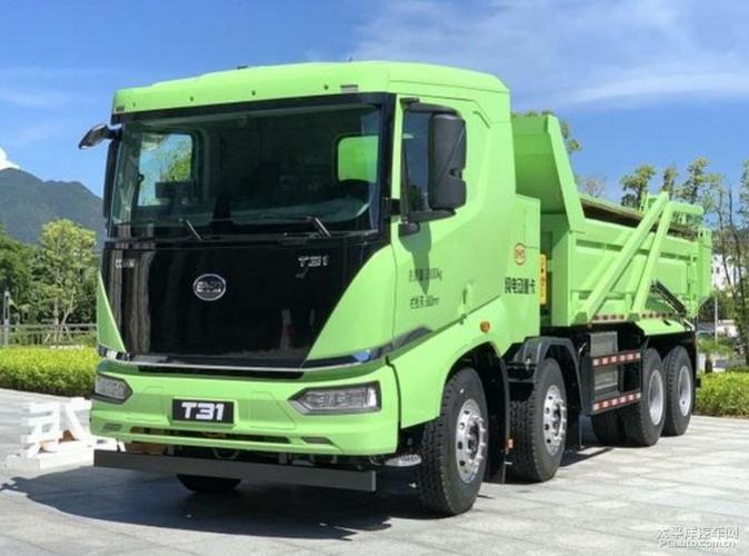 进军工程车市场比亚迪最新电动渣土车亮相