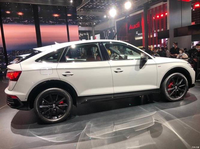 奥迪q5l sportback北京车展实拍:溜背造型拉风,搭载2.0t发动机
