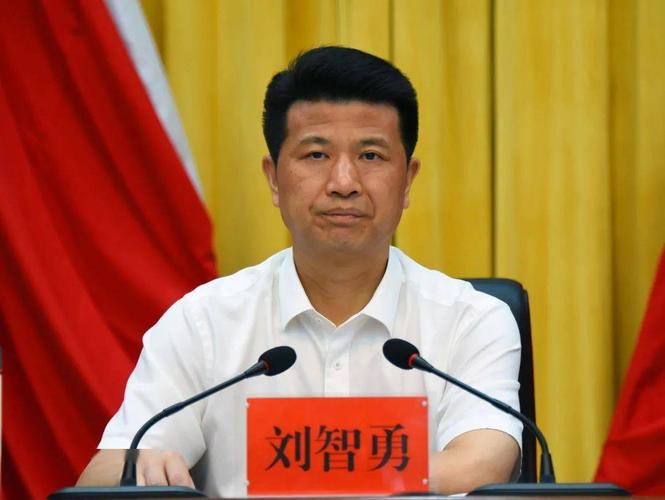 昨天,利川"两优一先"表彰大会召开!附省,州,市表彰全名单