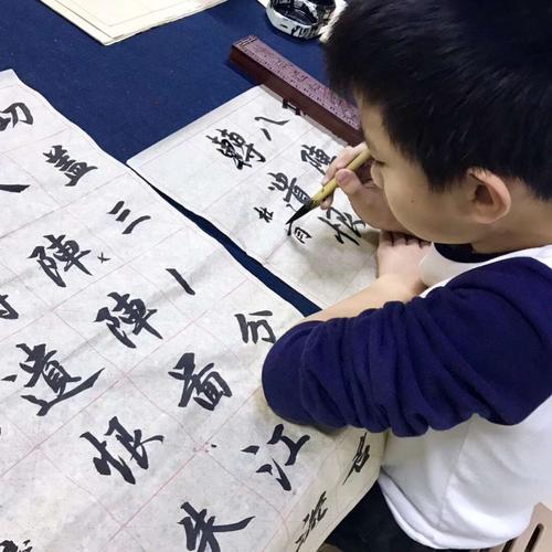 99教育少儿毛笔书法开课啦!2019秋季招生启示