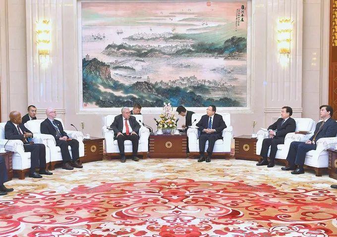 李锦斌会见世界左翼政党干部考察团