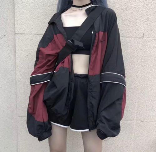 暗调系不露脸女生头像