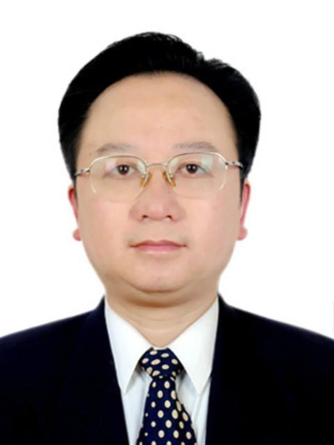  /p> p>现任重庆市秀山自治县委人大常委会党组成员